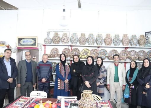 تاکید بر راهبرد «تولید تا فروش» برای رونق صنایع دستی
