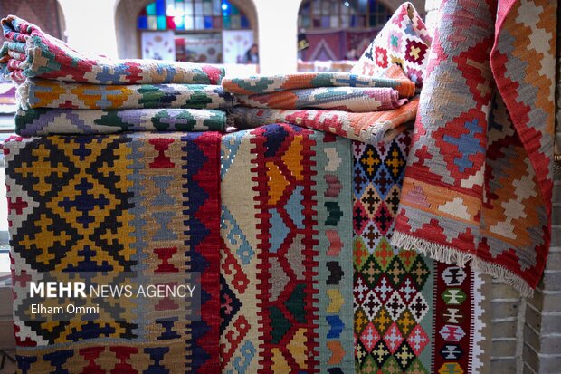 صنایع‌دستی مازندران زیر چتر مشکلات؛ هزینه‌ها بالا و بازار محدود