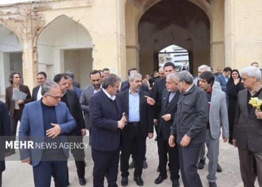 بازدید وزیر میراث فرهنگی از کاروان شاه عباسی سمنان