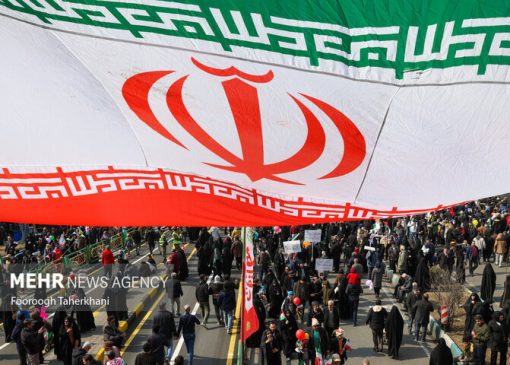 دعوت پزشکان از مردم برای حضور پرشور در راهپیمایی ۲۲ بهمن
