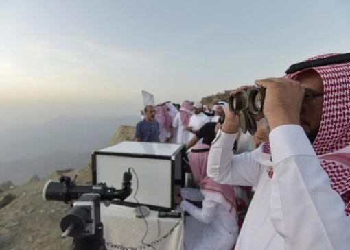 عربستان و قطر فردا را روز نخست ماه رمضان اعلام کردند