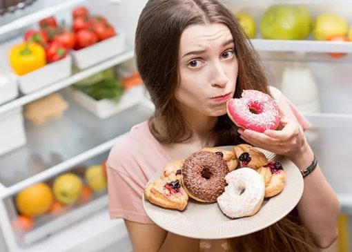 روشی برای کم‌اثر کردن قند شیرینی‌جات