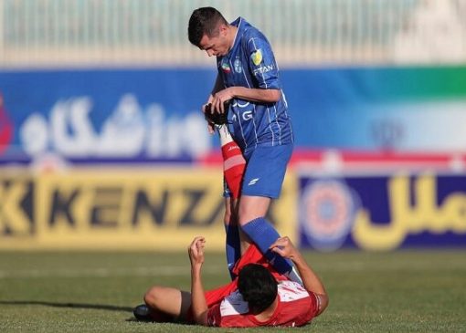 ابهام در آینده خارجی‌ها؛ هشدار استقلال به آسانی و هم‌تیمی‌ها