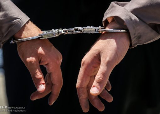 دستبند پلیس بر دستان سارق و مالخر احشام در قاین