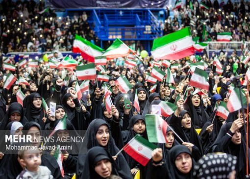 پنجاه و دومین شب رامیان‌ها در سنگر خیابان