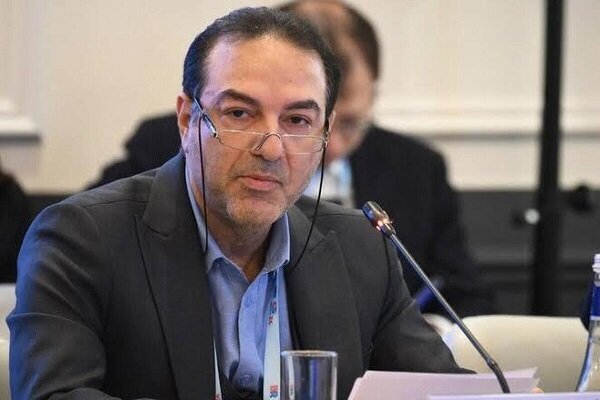 رئیسی: کنار هر مدرسه‌ای یک دکه سیگار فروشی وجود دارد