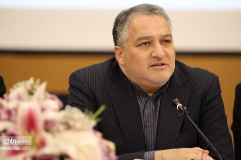 پیام تسلیت مدیرعامل بنیاد فارابی برای درگذشت مادر علیرضا تابش