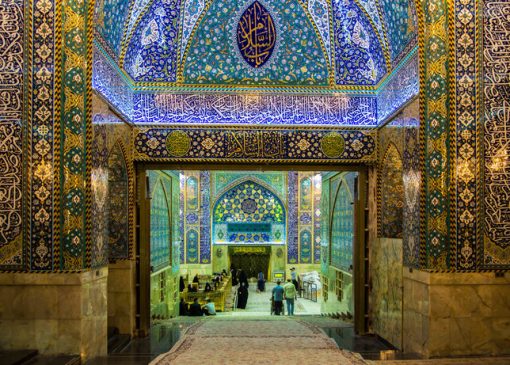 آغاز پویش ملی هدیه یک کاشی از حرم امام حسین(ع) به رهبر شهید