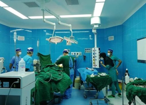 بررسی مسائل و مشکلات پرستاران اتاق عمل