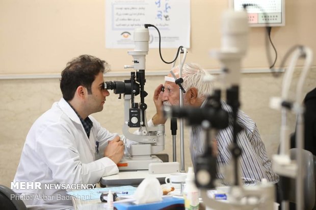 مشکلات چشمی میتواند علامت ام اس باشد مشکلات چشمی میتواند علامت ام اس باشد