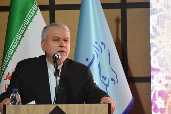 «تاریخ شفاهی» باید به سرمایهای زنده برای روایت میراث ایران تبدیل شود «تاریخ شفاهی» باید به سرمایهای زنده برای روایت میراث ایران تبدیل شود