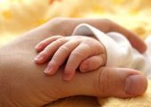قوانین فرزندآوری به درستی اجرا نمی‌شود